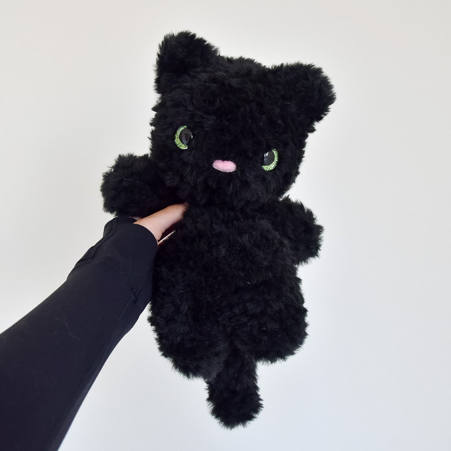 Weighted Soup Belly Cat (PRE ORDER: Ships 9/9)