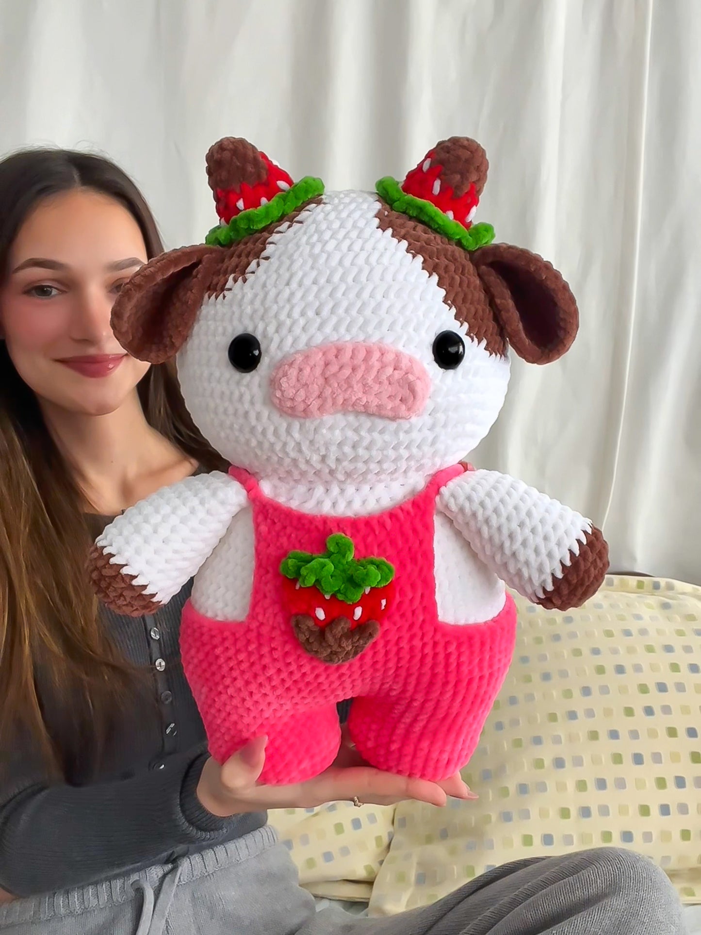 Jumbo Chocolate Strawberry Cow