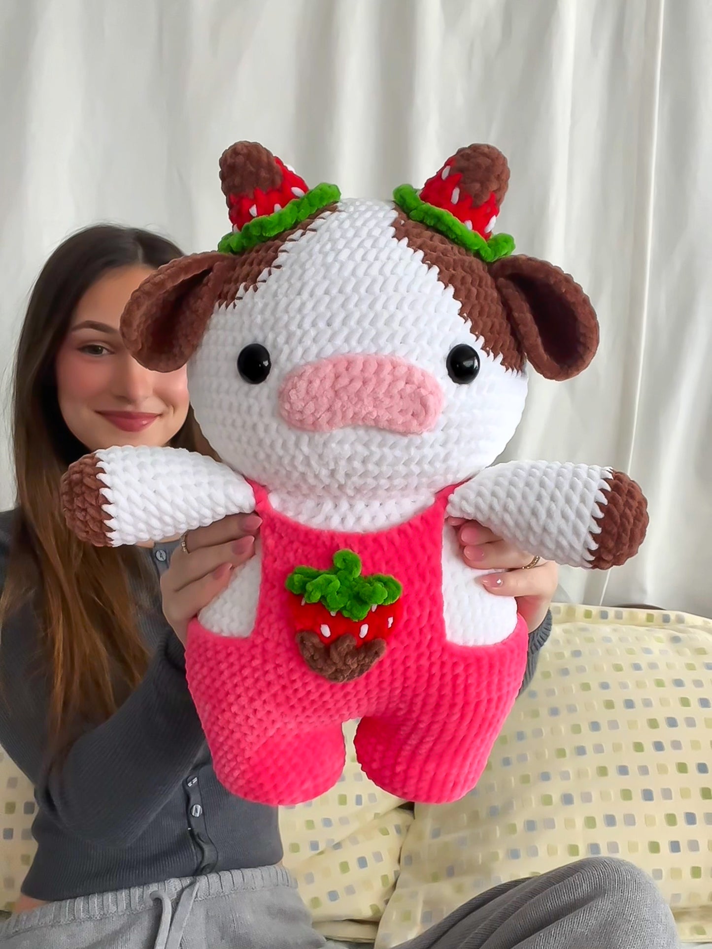 Jumbo Chocolate Strawberry Cow