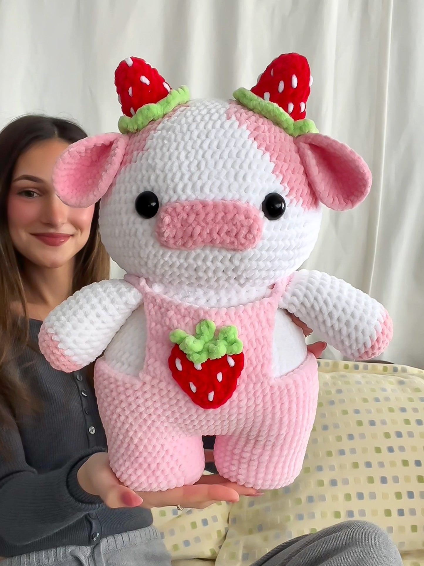 Jumbo Strawberry Cow - Light Pink