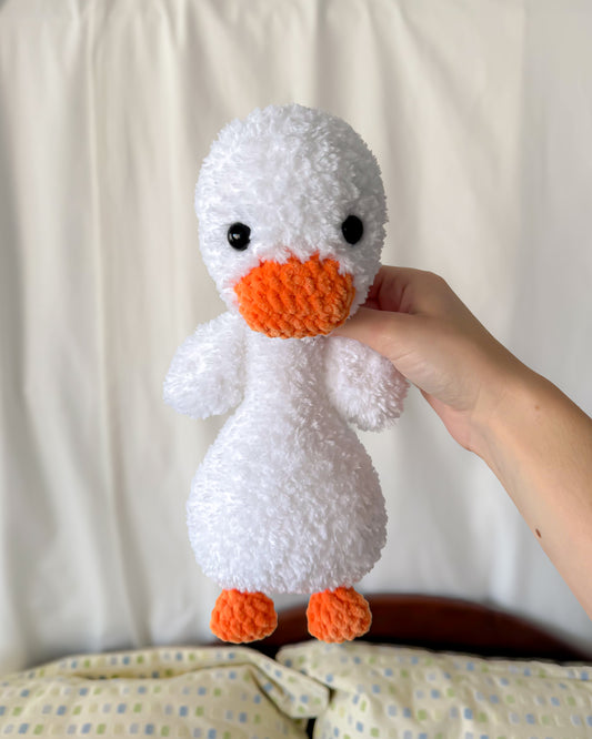 Fluffy Goose (Weighted Belly)