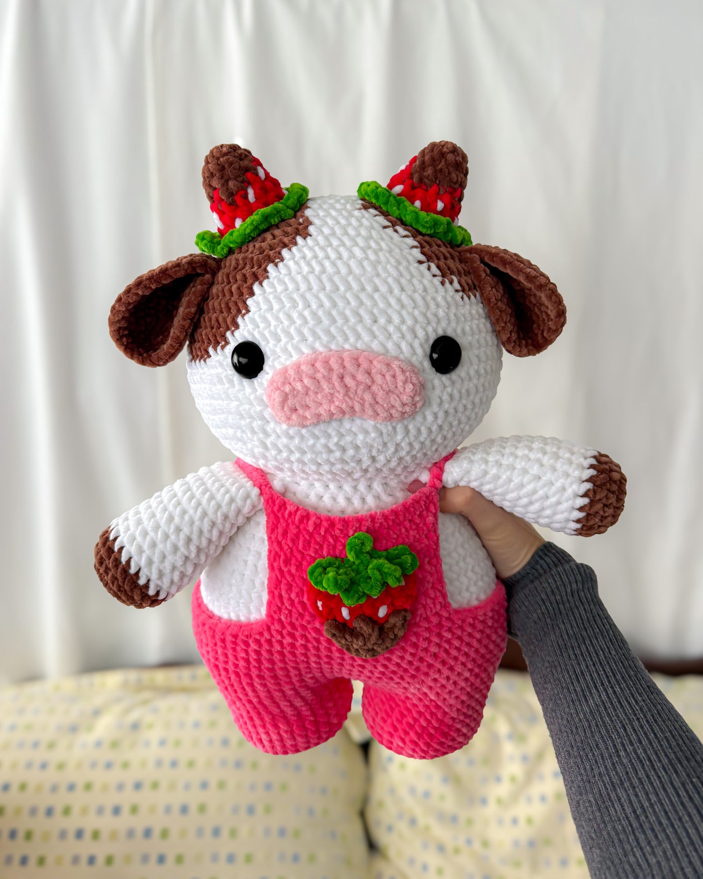 Jumbo Chocolate Strawberry Cow